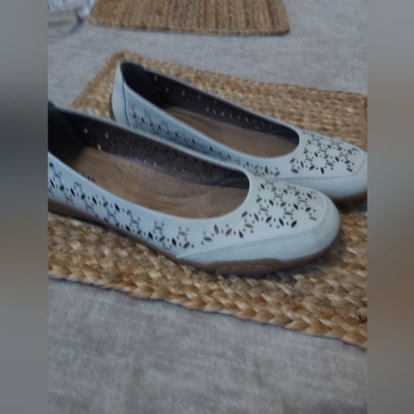 array shoes - Picture 1 of 5